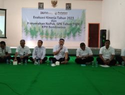 Perhutani KPH Bondowoso Gelar Evaluasi Dan Potong Tumpeng di Awal Kerja Tahun 2024