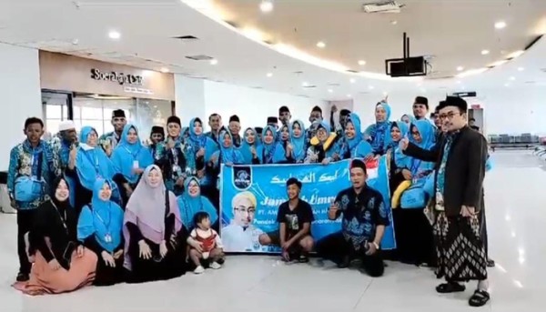 Pemberangkatan Jamaah Umroh oleh Amanah Barokah Haramain Group