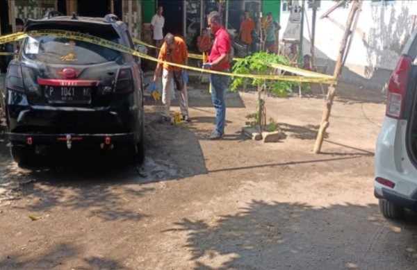 Pembakaran Mobil Relawan RPG