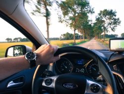 Tips Mengemudi Mobil Hybrid dengan Aman dan Nyaman