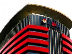 Hari ini KPK Juga Telah Jadwalkan Periksa Saksi Dari Bank Jatim dan CV Karunia Terkait Korupsi Yang Melibatkan Eks.Bupati Situbondo Di Gedung Merah Putih