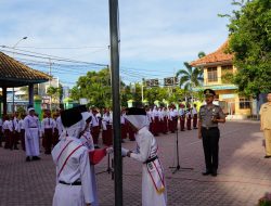 Kapolres Situbondo Jadi Pembina Upacara di SDN 3 Patokan, Edukasi Anak Berani Lawan Bullying dan Tertib Berlalu Lintas